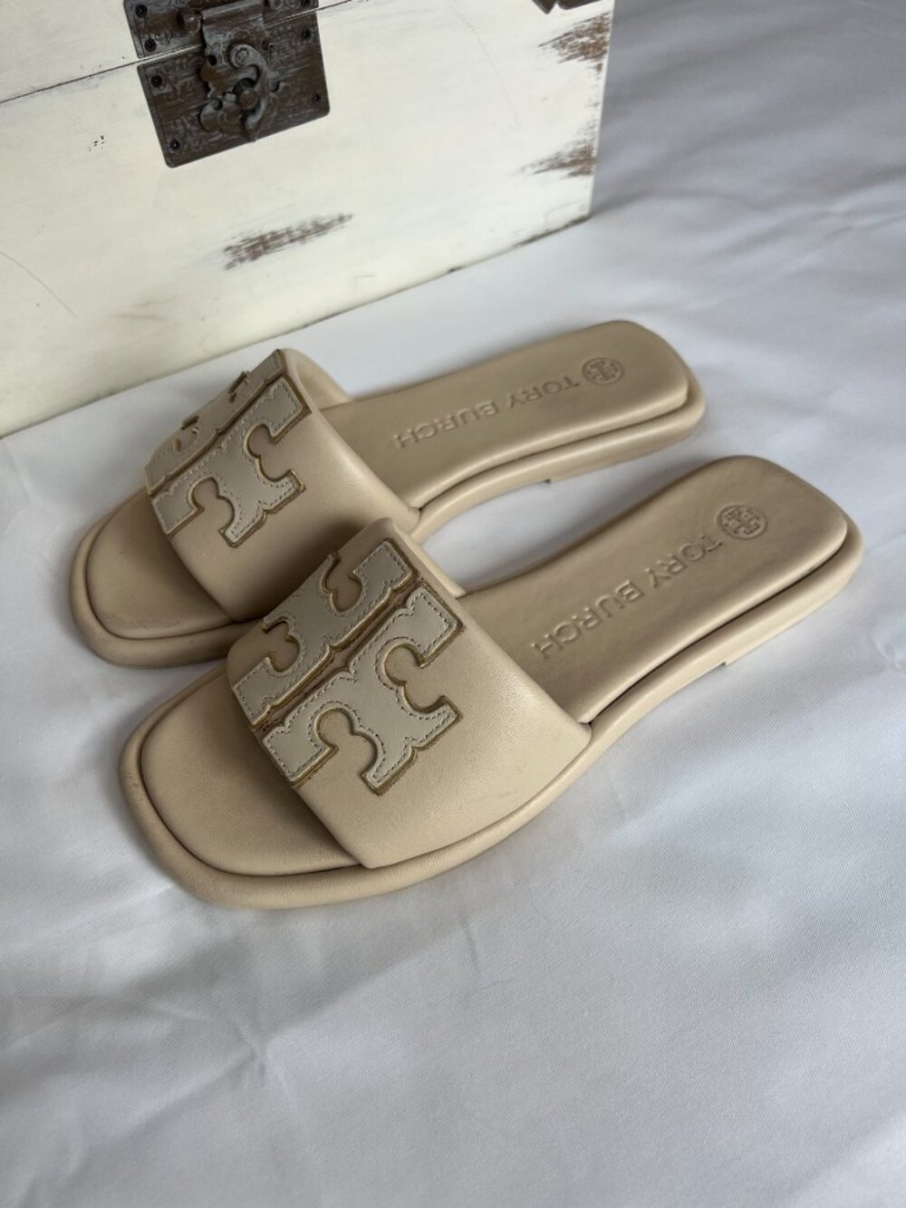 Tory Burch Double T Sport Slide Sandals Sz 6.5 Dulce De Leche Napa Leather Gold - Picture 6 of 13